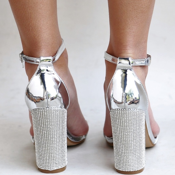 New Silver Slim Foot Rhinestone Heel Sandals - Picture 4 of 4